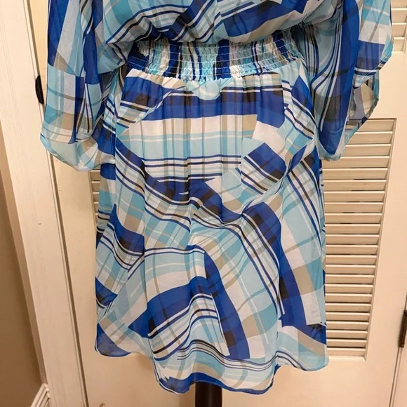 Calvin Klein Chiffon Kimono Dress in a Plaid Pattern of Blue and Tan and Green - Picture 13 of 16